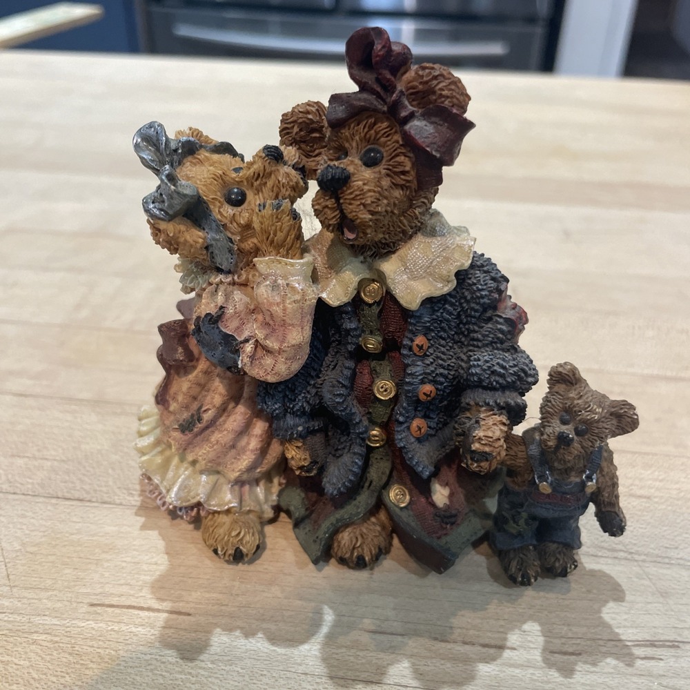 Boyds Bears & Friends Louella & Hadden Bear Family Figurine Multicolor 1997